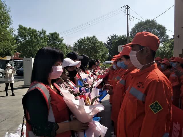 愛心企業慰問「最可愛的美容師”活動