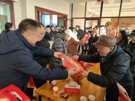 甘肅大洋節能建材公司與知青之家聯誼會在蘭舉行