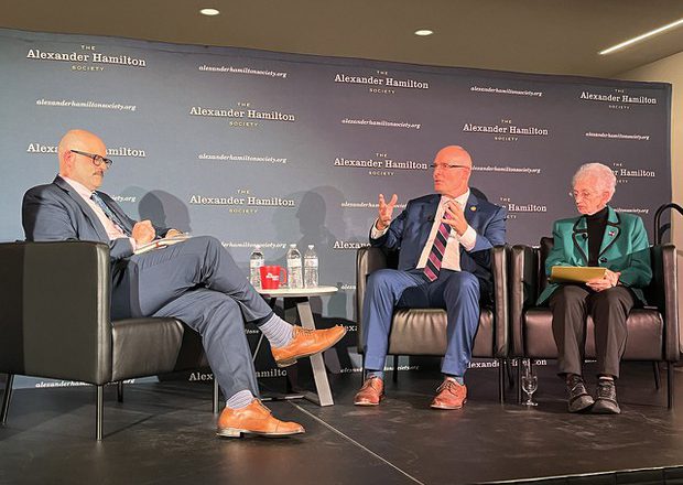 美眾院調查報告：中國利用美聯邦資金與大學獲取先進軍事技術