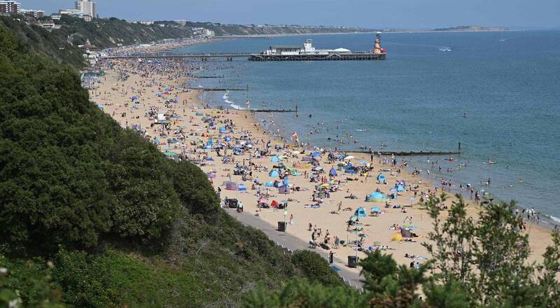 英國海灘傳少女公廁內遭性侵 31歲男嫌落網