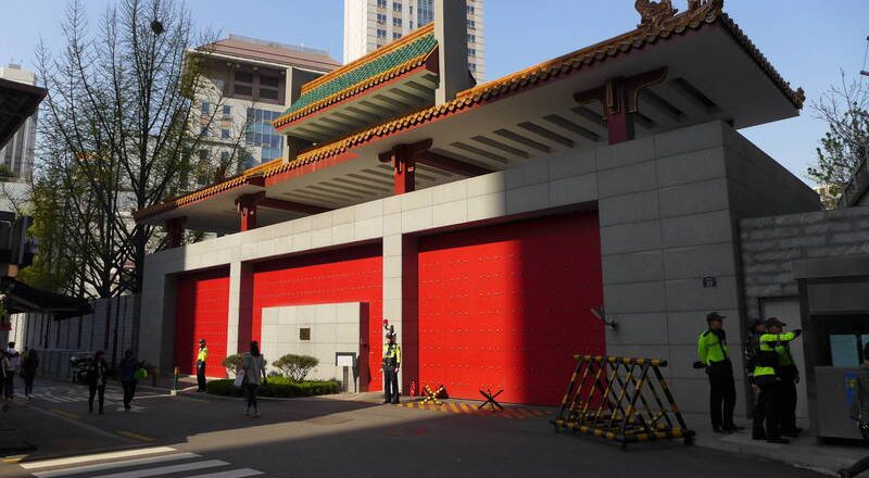 南韓爆激烈反中示威 中國使館示警：恐有過激行為