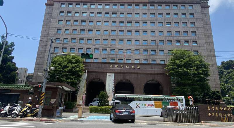 「放弃刑事告诉权」不等于撤回告诉 夫暴打妻骨折仍判罚金