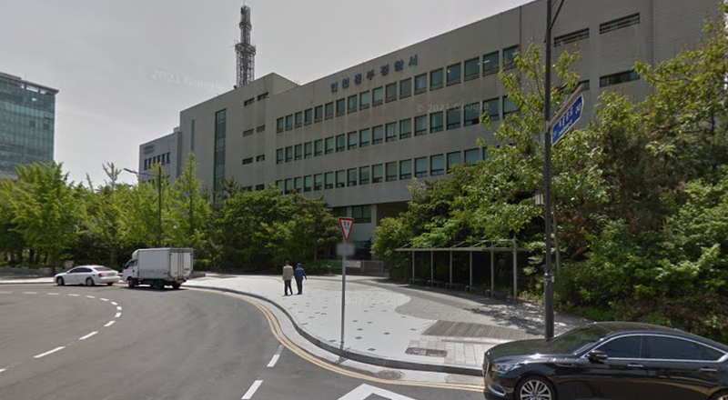 憾！南韩仁川一家3人陈尸车内 7岁女童疑被父母带上绝路