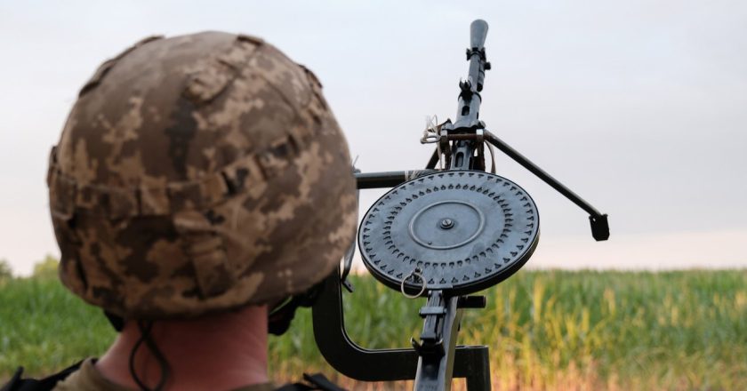 川普又转弯？曾问泽伦斯基能否打击莫斯科与圣彼得堡 现称不该这么做