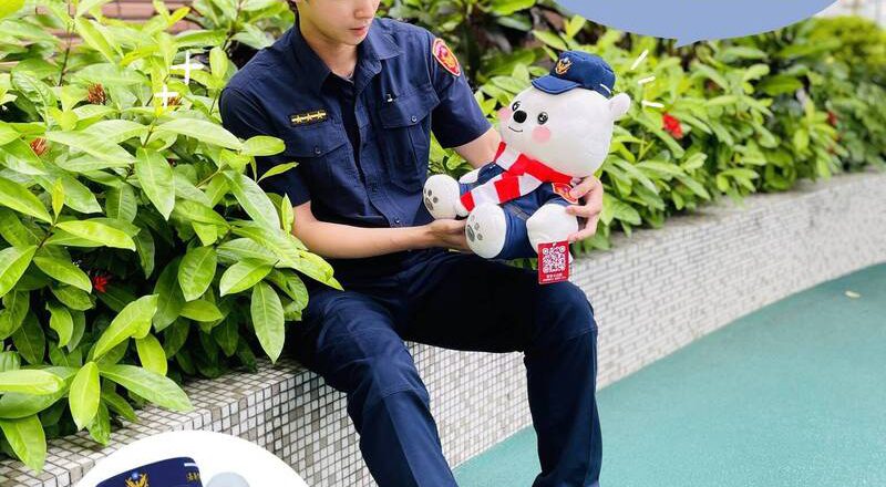 嘉市帥警宣導防制兒少性剝削 網友歪樓想抽IG、索照