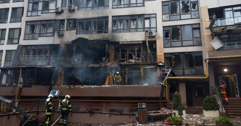 俄乌无人机互轰 莫斯科机场万人受困 拟7/23新一轮和谈