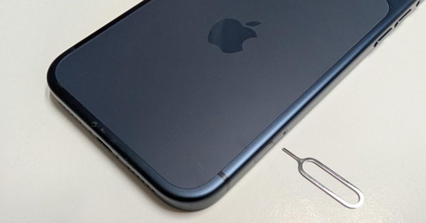 iPhone取卡针中国炒出二手天价  真相曝光