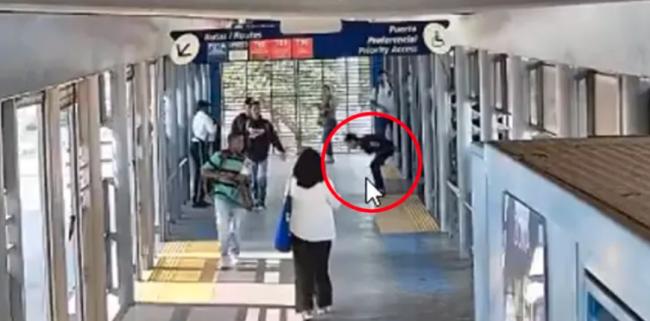 搶不到公車座位 他直接把對方殺了