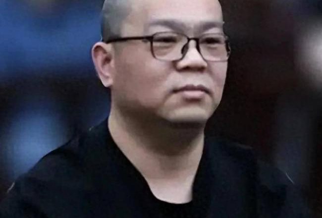 对方一句“我爱你” 就让他一晚打赏888万元