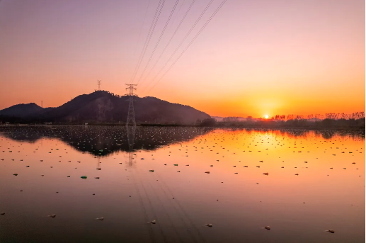 中國最逆襲小鎮：人口不足3萬 一年狂攬500億