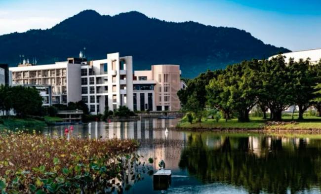 女大生校内捉迷藏失踪 手机定位竟发现她在…