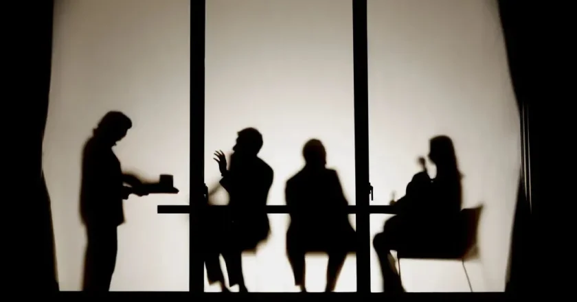 新娘以死抗婚，很多中國家庭還沒走出中世紀