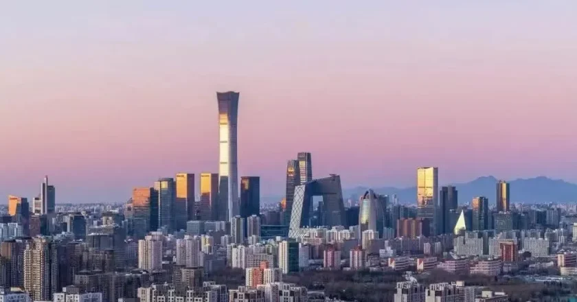 3000元，能買女大學生一個月