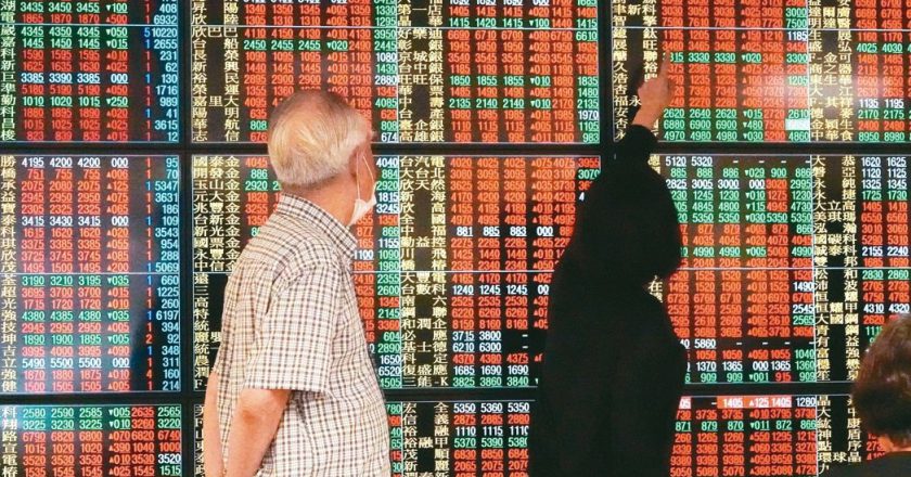 台股上二萬八千點  存股族追捧ETF  0050投資人數率先突破200萬人