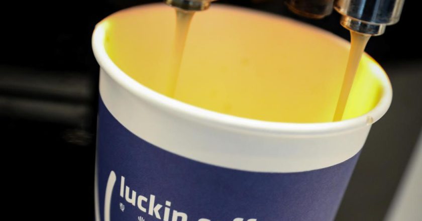 瑞幸入台印证2014反服贸失败？学者：台服务业需海外华人资本助力